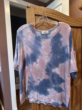 Lovely Oversized Tie-Dye Tee in Pink and Blue